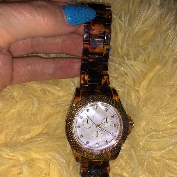 Ladies flip lock expandable vintage tortoise shell brown watch with crystals - Picture 3 of 6